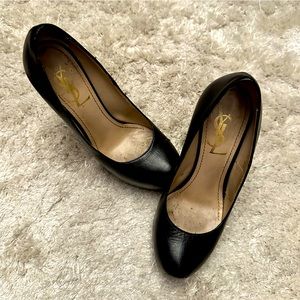 YSL Tribute Pumps Black
